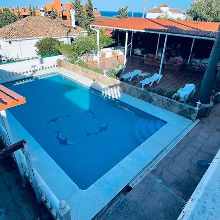 Puro Mar Y Sol אסטפונה